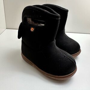Toddler Bog boots - size 4 LIKE NEW